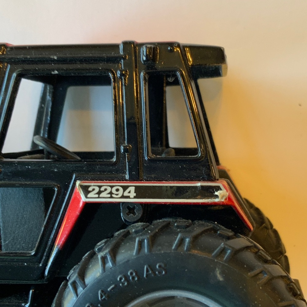 ERTL Case International 2294 Tractor 1/32 Scale DieCast Vintage 80s Toy Tractor - Picture 4 of 11